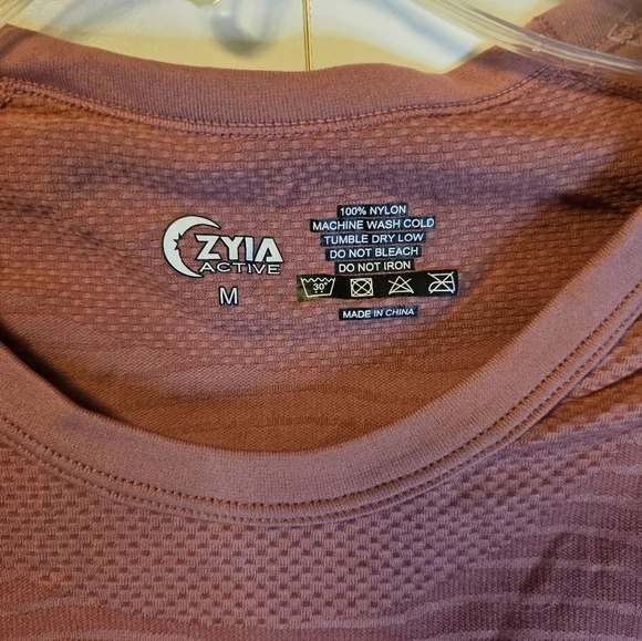 Zyia Active Mauve Seamless Long Sleeve Performance Top – Size Medium - Picture 2 of 6